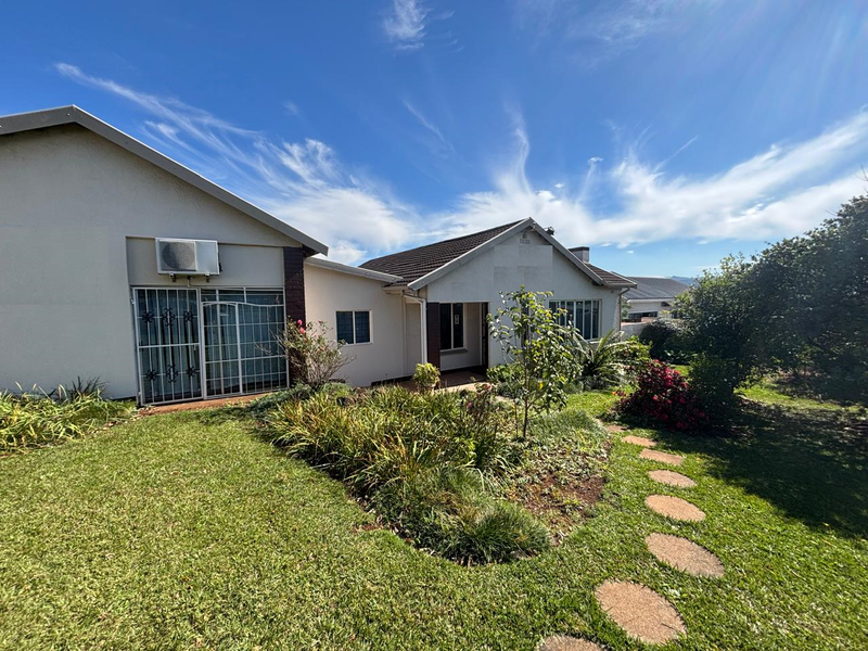 Commecial Premies on Main Road in Howick for sale at R2 900 000 plus Vat - Photo 2