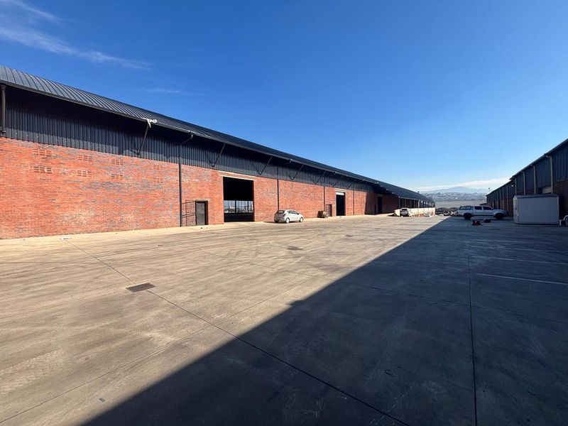 New 5800sqm warehouse situated in Willowton, Pmb - Photo 2