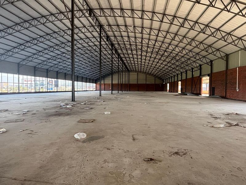 New 5800sqm warehouse situated in Willowton, Pmb - Photo 4