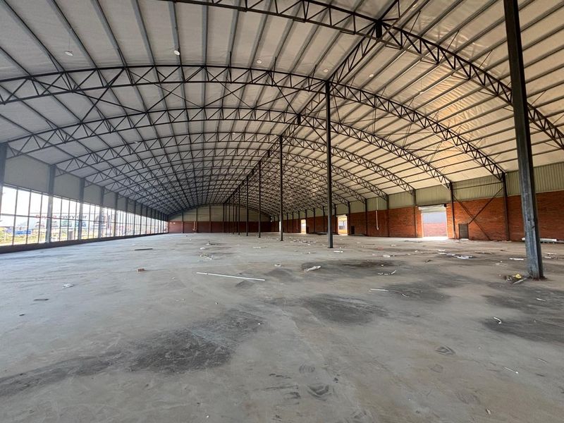 New 5800sqm warehouse situated in Willowton, Pmb - Photo 5
