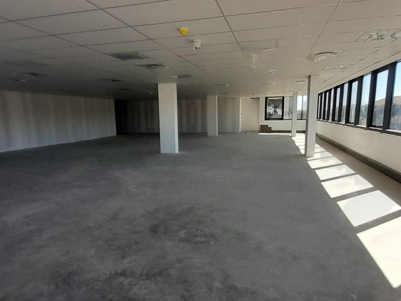 Modern White Box Office Space in a Premium Midrand Business Park - Photo 8