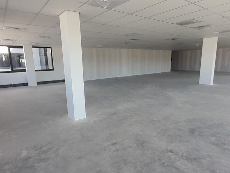 Modern White Box Office Space in a Premium Midrand Business Park - Photo 10
