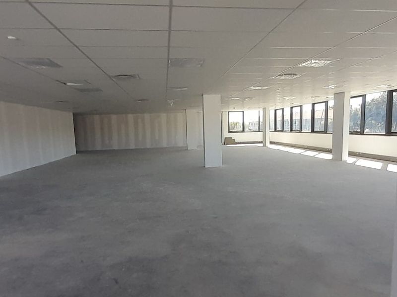 Modern White Box Office Space in a Premium Midrand Business Park - Photo 3