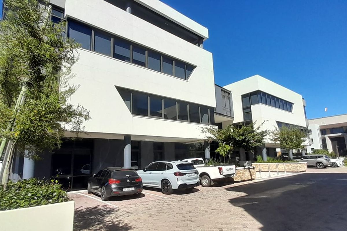 Modern White Box Office Space in a Premium Midrand Business Park - Photo 2