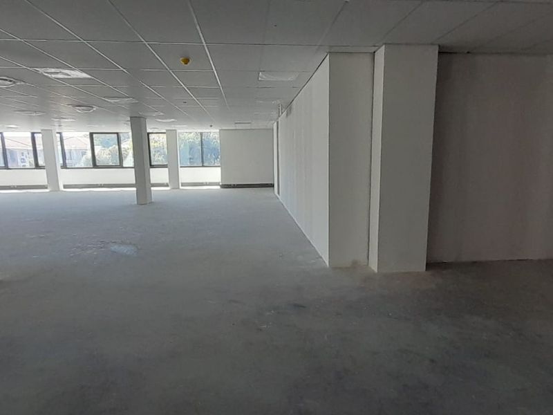 First Floor White Box Office Ready for a Custom Fit Out, Hertford Office Park - Photo 3
