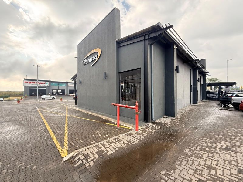 Prime Commercial Space To Let – Excellent Location - Photo 1