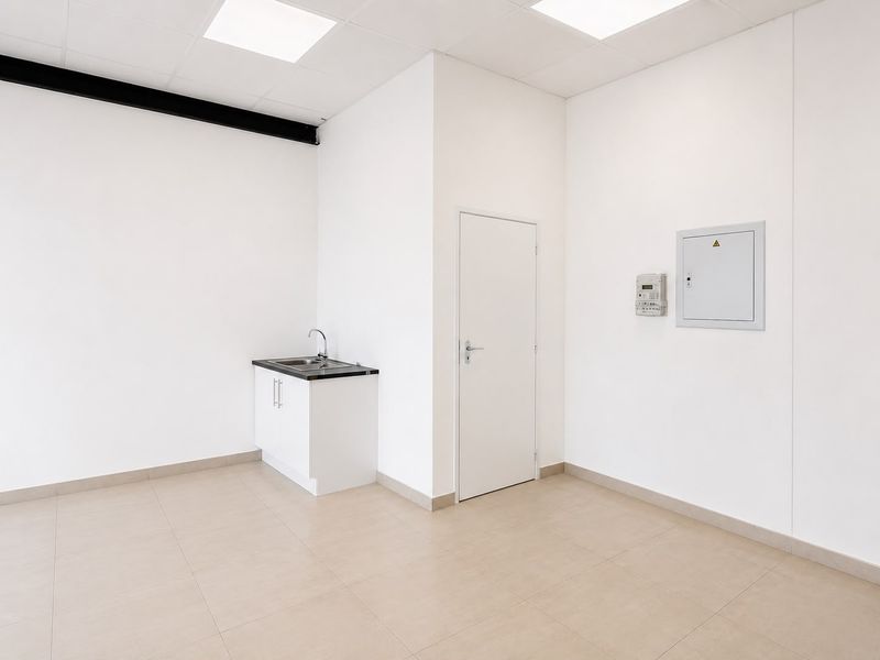 Prime Commercial Space To Let – Excellent Location - Photo 8