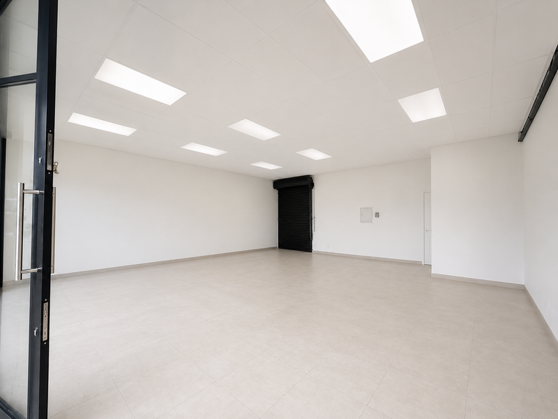 Prime Commercial Space To Let – Excellent Location - Photo 8