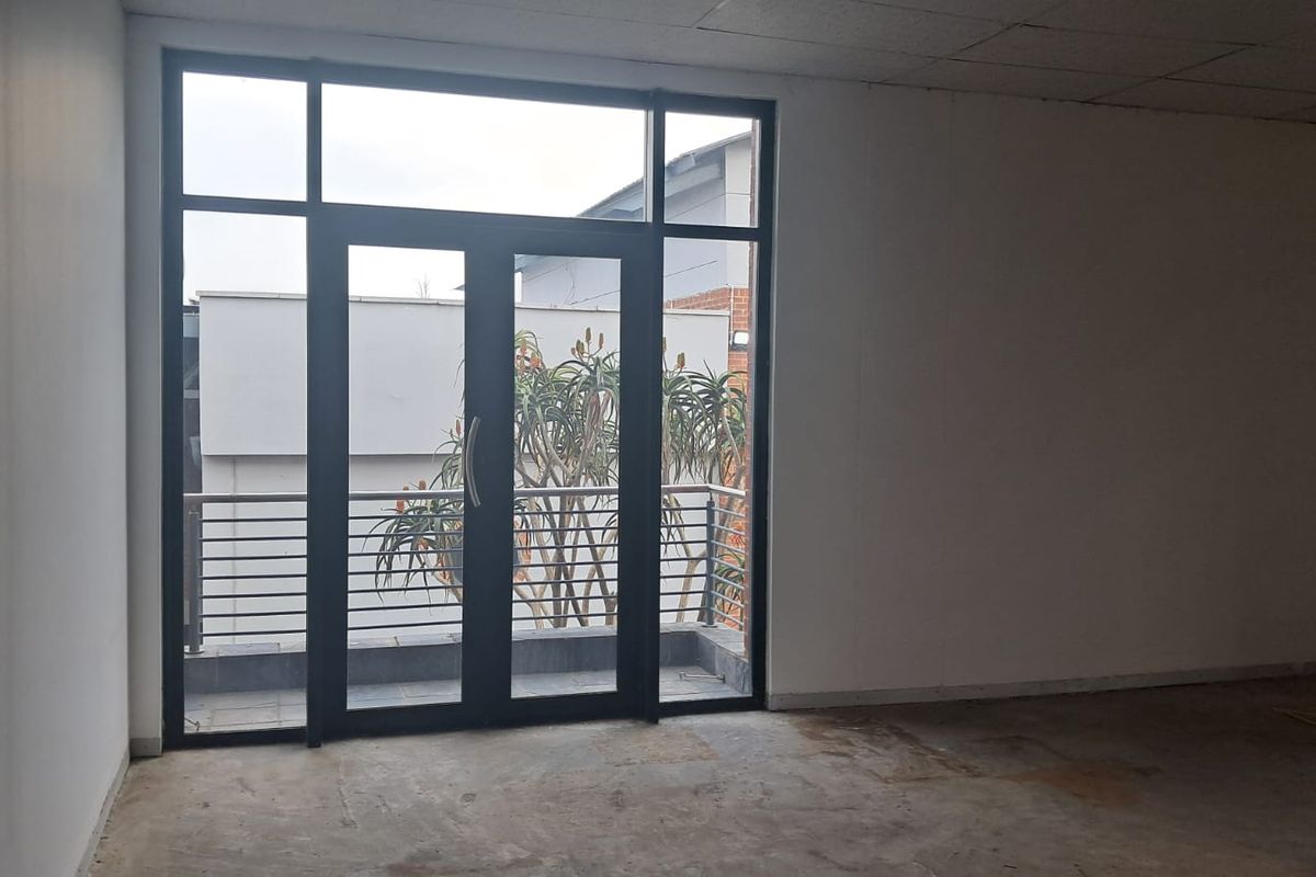 359m2 Office space to let in Centurion - Photo 4