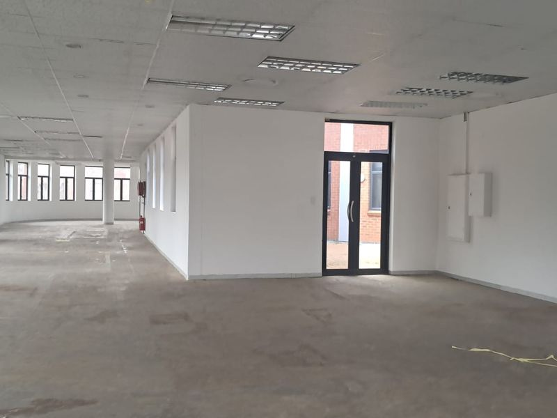 359m2 Office space to let in Centurion - Photo 3