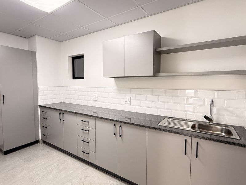 Premium Industrial Facility in Samrand’s High-Demand Logistics Corridor - Photo 6