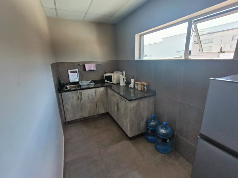 840m2 Warehouse To Let In Limeroc Business Park | Knopjeslaagte | Centurion - Photo 8