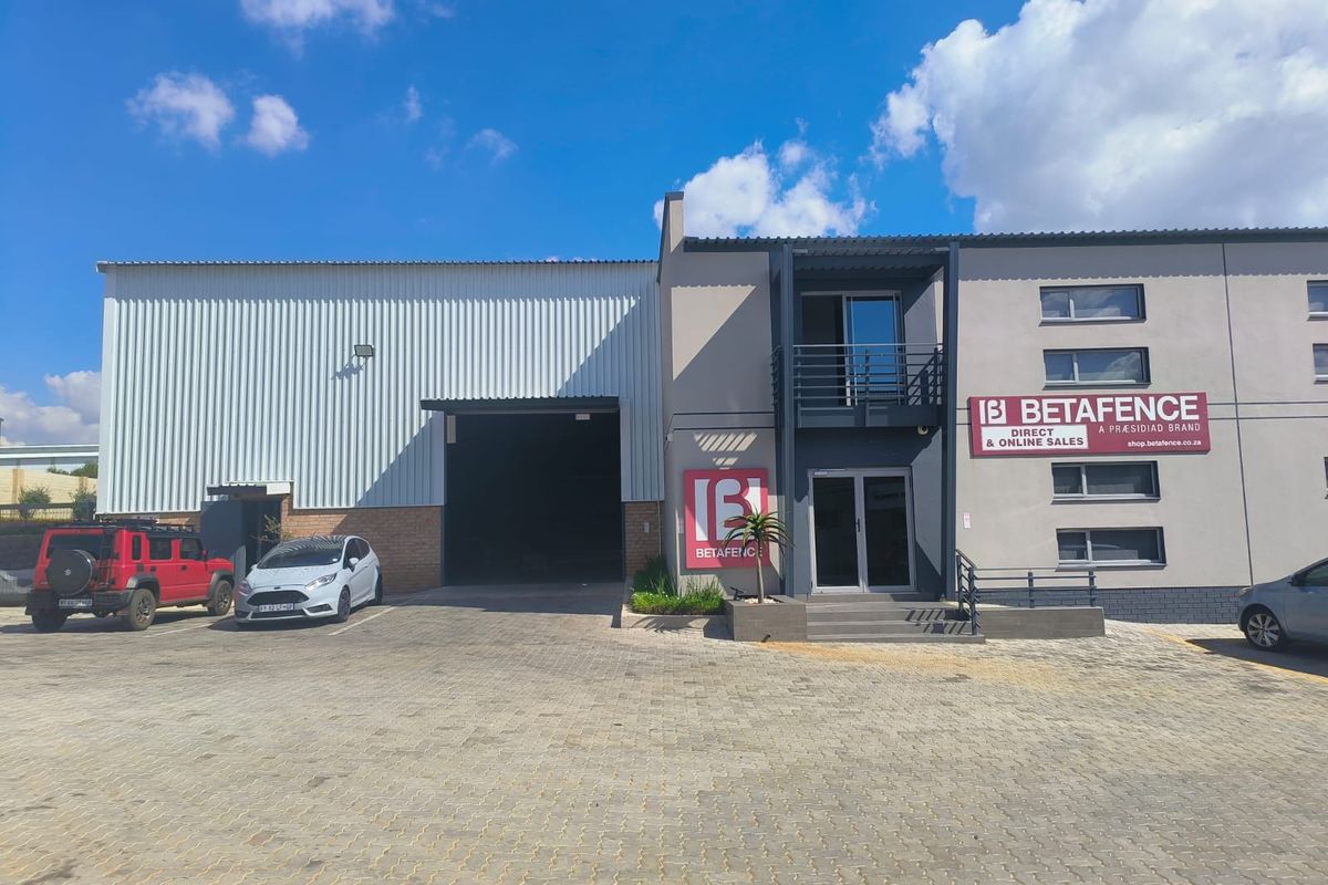 840m2 Warehouse To Let In Limeroc Business Park | Knopjeslaagte | Centurion - Photo 2