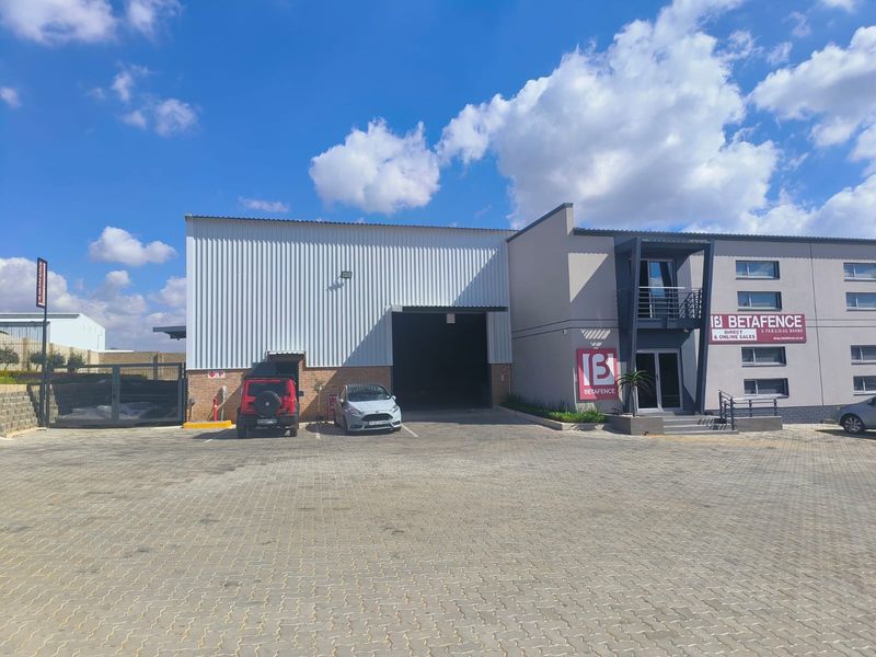 840m2 Warehouse To Let In Limeroc Business Park | Knopjeslaagte | Centurion - Photo 3