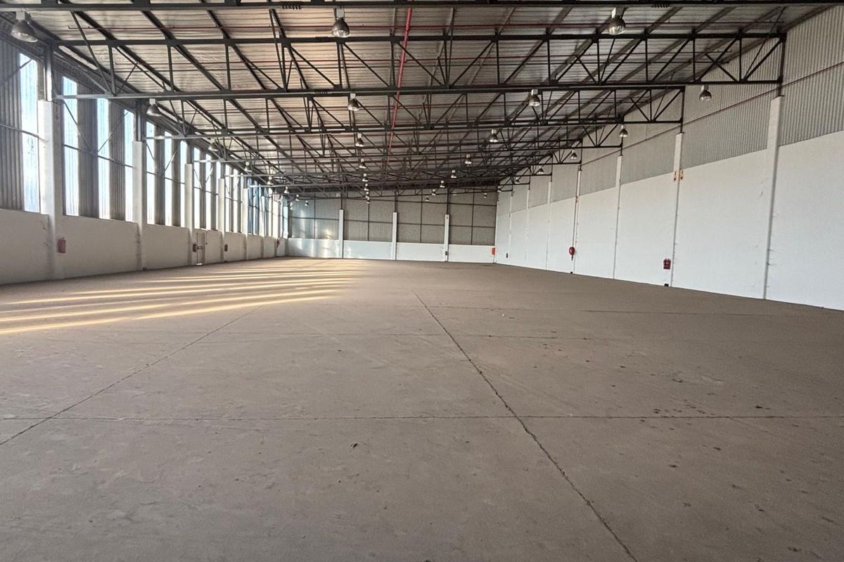 2191sqm Warehouse to let in Hammarsdale for R85000-00 per month plus Vat - Photo 2