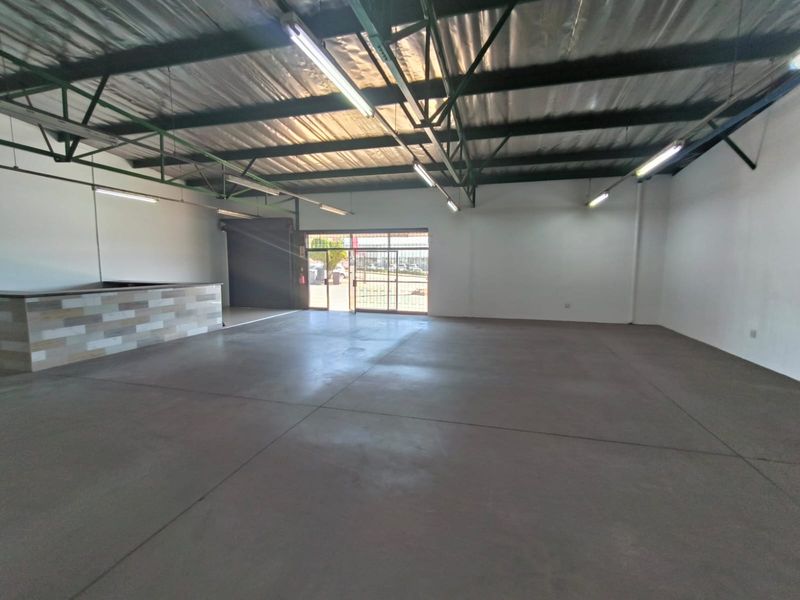 257m2 Showroom / Retail Space To Let On South Street, Centurion - Photo 10