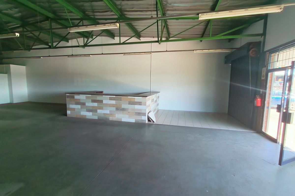 257m2 Showroom / Retail Space To Let On South Street, Centurion - Photo 5