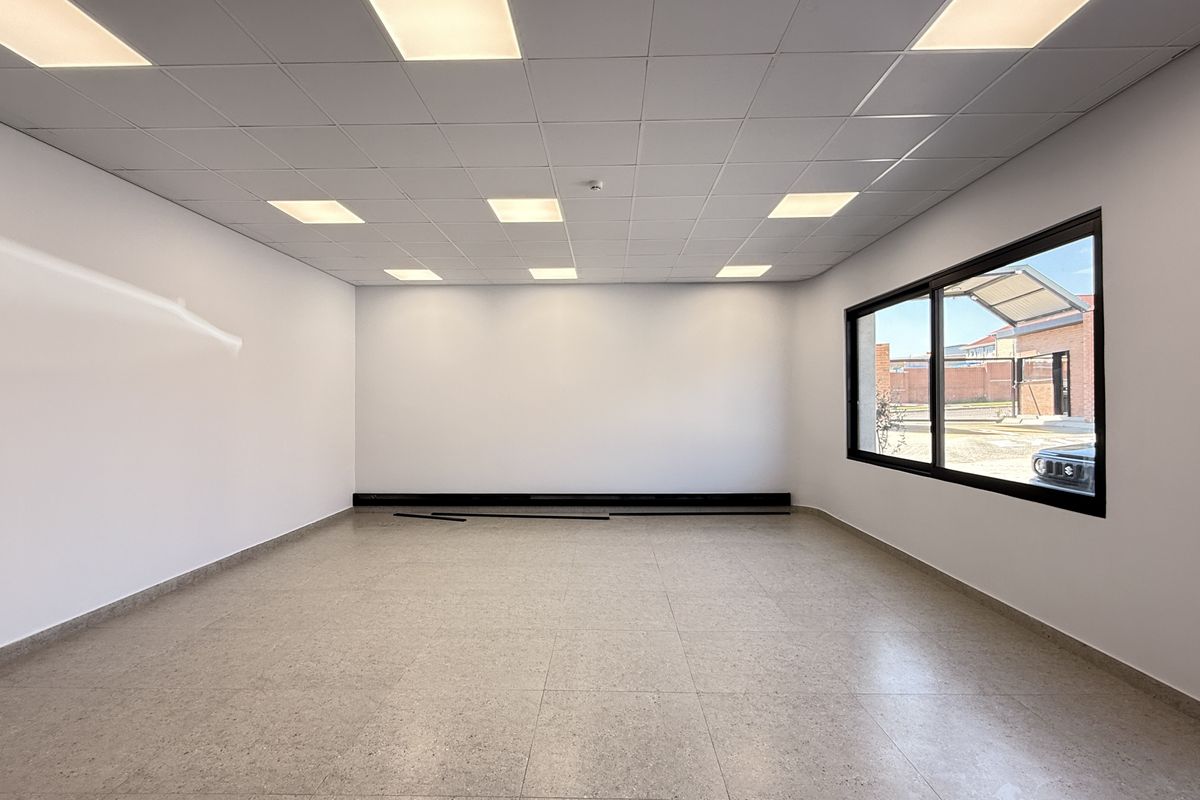 Brand-New 1,057m2 Industrial Warehouse in Secure Samrand Logistics Park - Photo 3