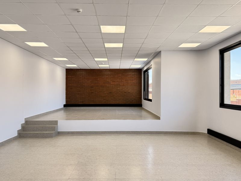 Brand-New 1,057m2 Industrial Warehouse in Secure Samrand Logistics Park - Photo 6