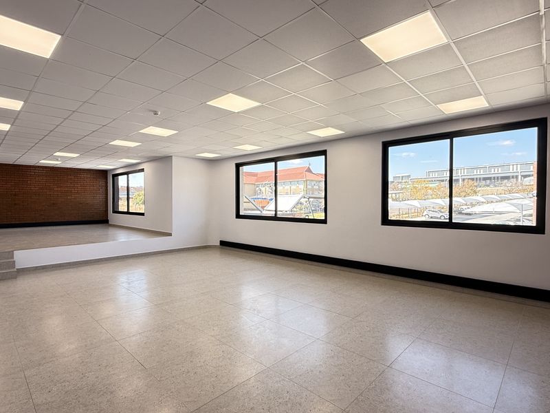 Brand-New 1,057m2 Industrial Warehouse in Secure Samrand Logistics Park - Photo 4