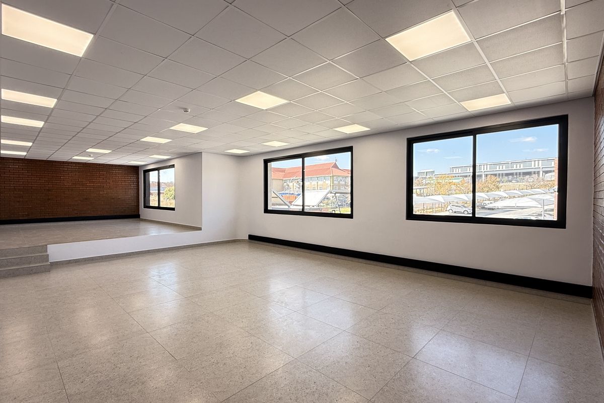 Brand-New 1,057m2 Industrial Warehouse in Secure Samrand Logistics Park - Photo 4