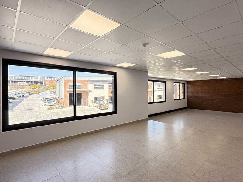 Brand-New 1,057m2 Industrial Warehouse in Secure Samrand Logistics Park - Photo 5