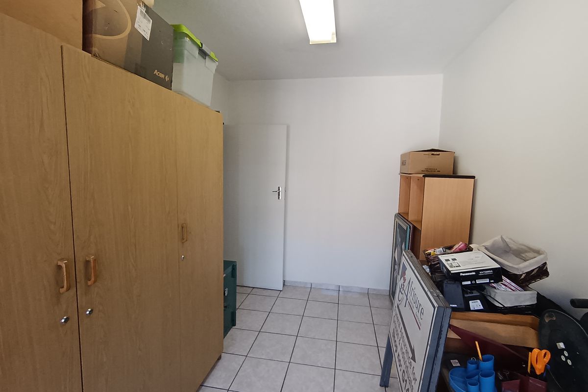 INVESTMENT OPPORTUNITY – STRONG RENTAL YIELD IN NELSPRUIT CBD - Photo 5