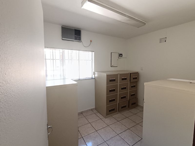 INVESTMENT OPPORTUNITY – STRONG RENTAL YIELD IN NELSPRUIT CBD - Photo 9