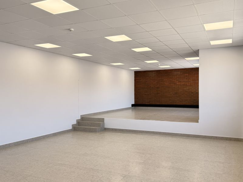 High-Spec 1,057m2 Industrial Warehouse in Prime Samrand Industrial Park - Photo 8