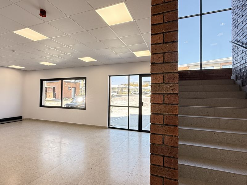 High-Spec 1,057m2 Industrial Warehouse in Prime Samrand Industrial Park - Photo 6