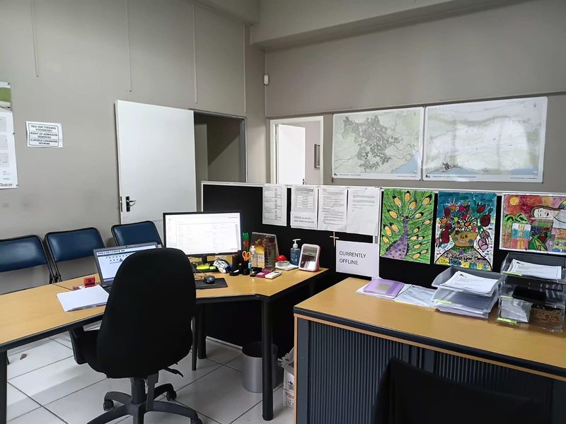 Spacious offices to rent in George - Photo 7