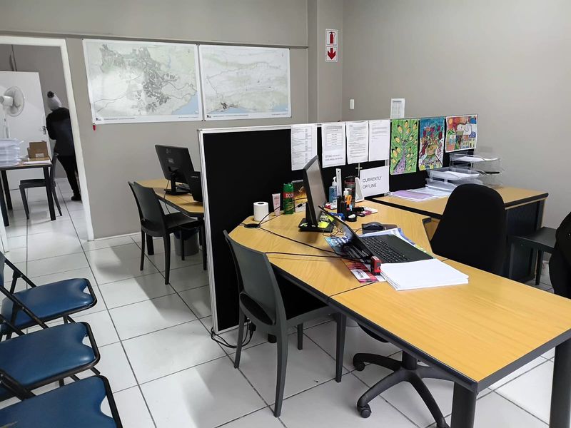 Spacious offices to rent in George - Photo 10