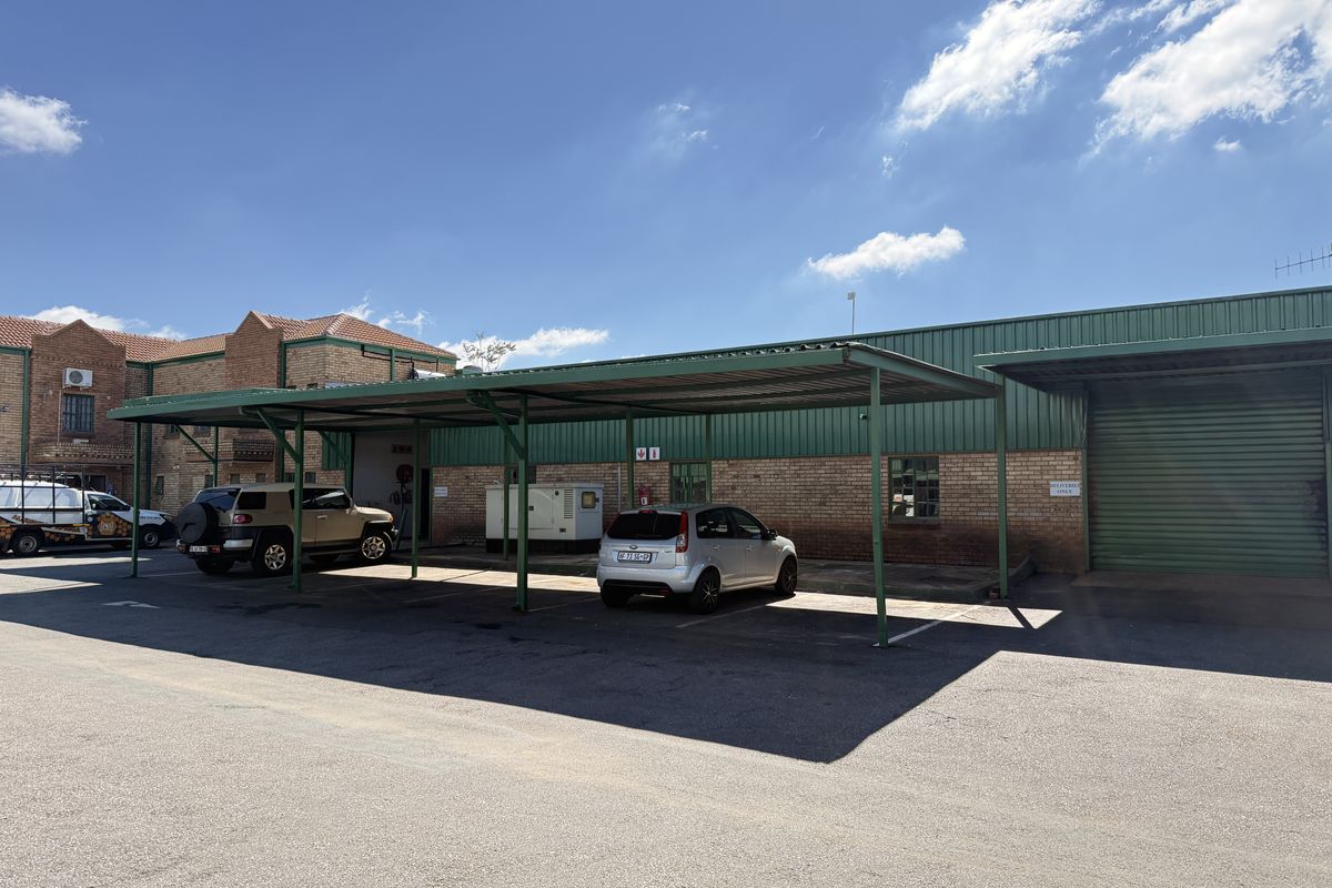 HIGH-EXPOSURE 621m2 INDUSTRIAL FACILITY TO LET IN SECURE GATEWAY INDUSTRIAL PARK - Photo 4