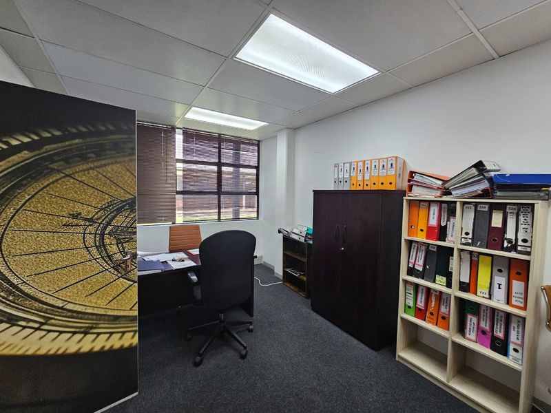 TO LET | ±74 m2 Professional Office Suite | Waterkloof Area | Available by Arrangement - Photo 8