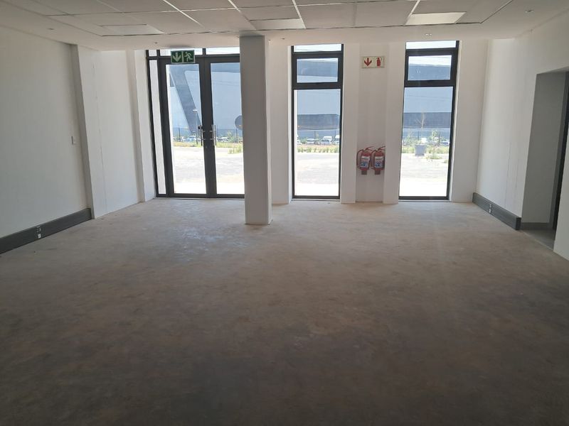 645m2 Mini Warehouse TO LET in Centurion - Photo 2