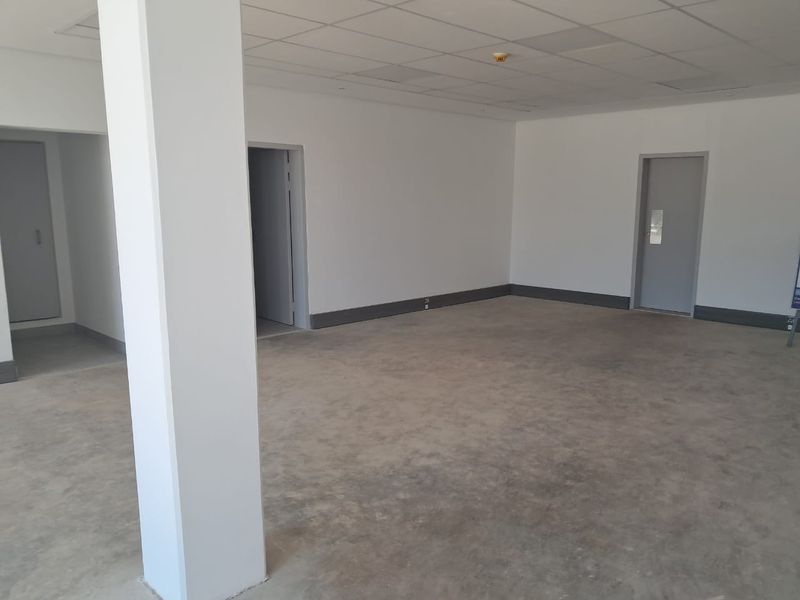 645m2 Mini Warehouse TO LET in Centurion - Photo 3