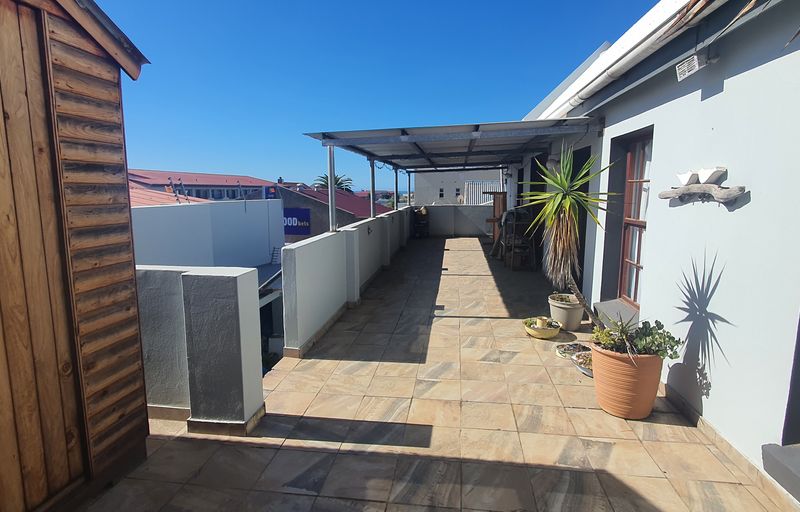 Historical Commercial building retail and accommodation