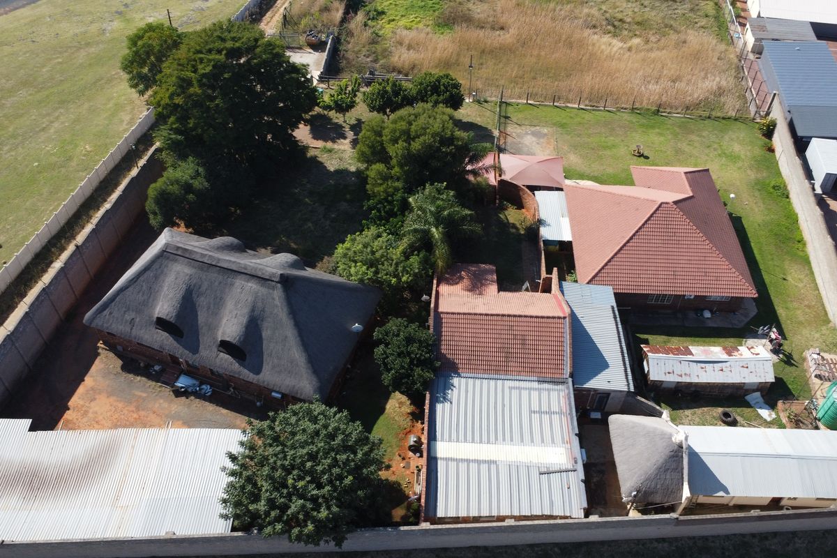 Prime R24 Commercial & Investment Opportunity – Gateway to Rustenburg’s Growth Corridor - Photo 4