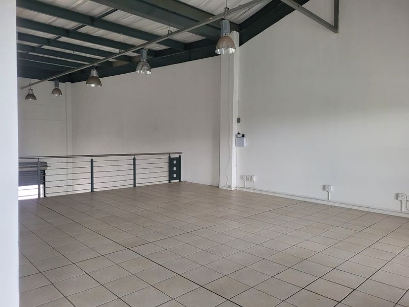 197m2 Warehouse and Office - Photo 5