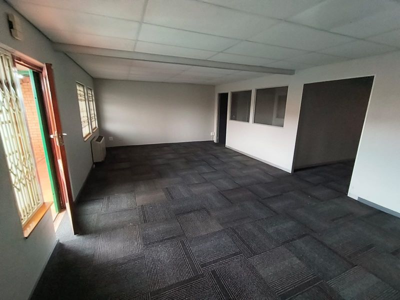 Office Space to Rent in Highveld, Centurion – 100m2 Commercial Property with Backup Power - Photo 3