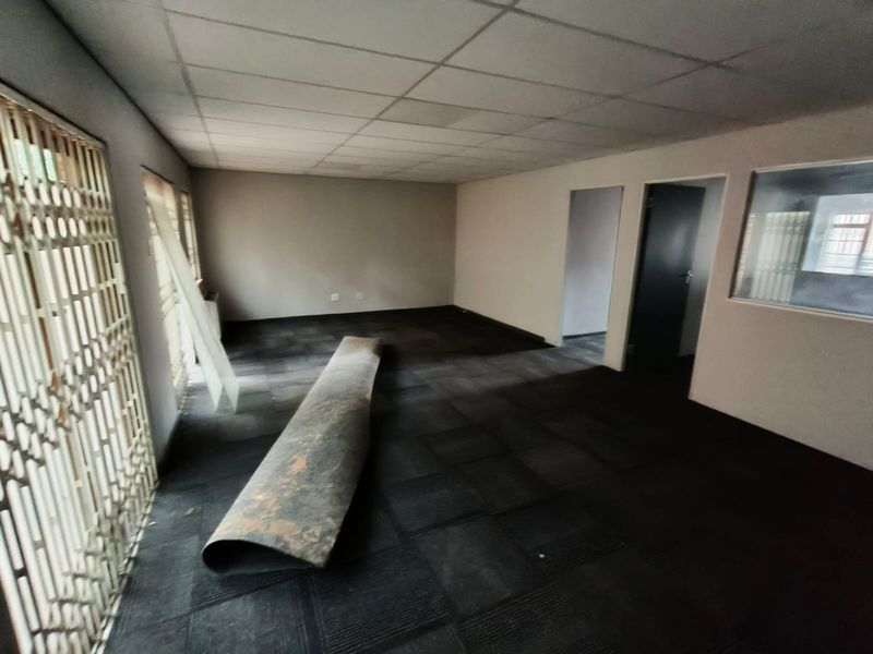 Office Space to Rent in Highveld, Centurion – 100m2 Commercial Property with Backup Power - Photo 6