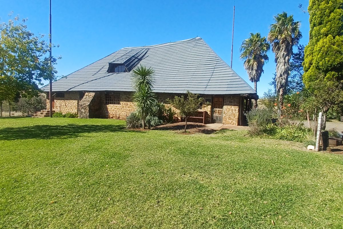 Upmarket sheep and pecan nut farm for sale in Igogo - Photo 2