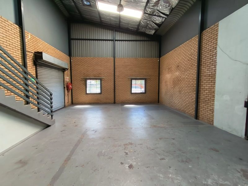 300m2 Industrial Property To Let in Sunderland Ridge | Westhills Business Estate2 - Photo 7