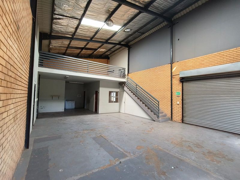 300m2 Industrial Property To Let in Sunderland Ridge | Westhills Business Estate2 - Photo 6