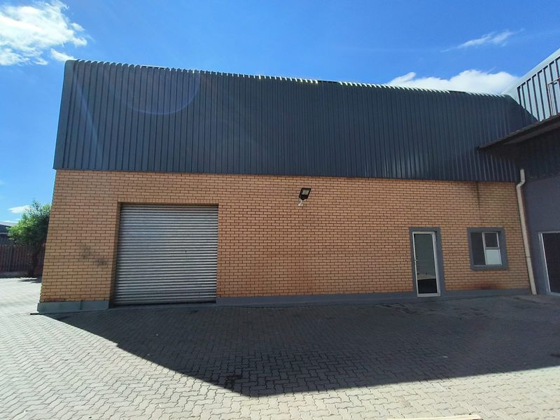 300m2 Industrial Property To Let in Sunderland Ridge | Westhills Business Estate2 - Photo 2