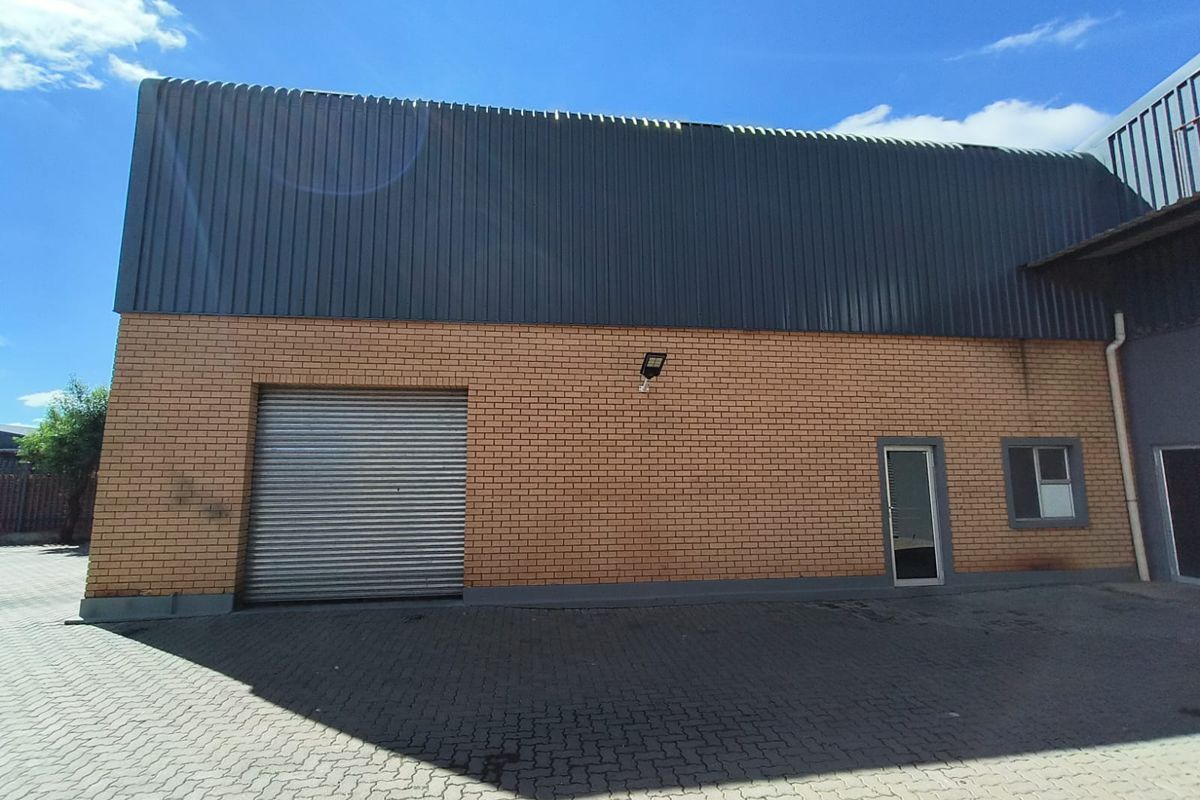 300m2 Industrial Property To Let in Sunderland Ridge | Westhills Business Estate2 - Photo 2