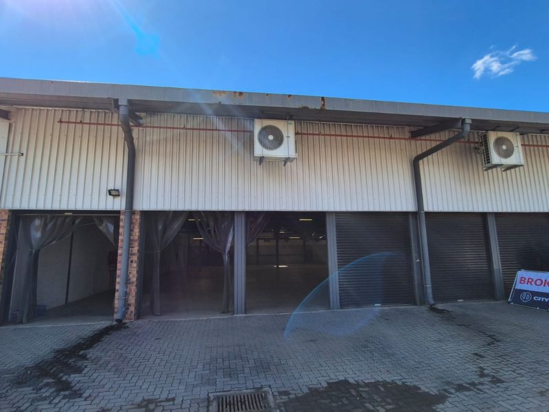 Prime 6873m2 Freestanding Industrial Facility with Superlink Access in Hermanstad - Photo 2