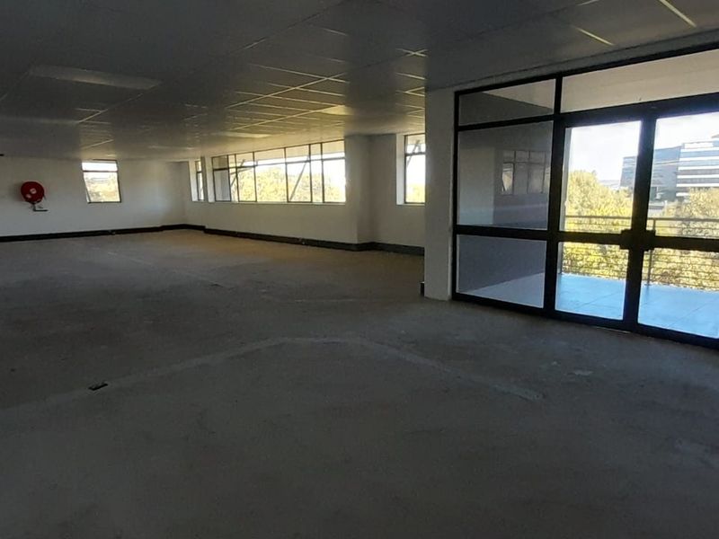 Premium Freestanding Corporate Headquarters For Sale: 3,949m2 Landmark Office Building in Waterfall - Photo 3