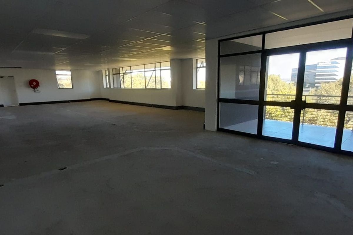 Premium Freestanding Corporate Headquarters For Sale: 3,949m2 Landmark Office Building in Waterfall - Photo 3