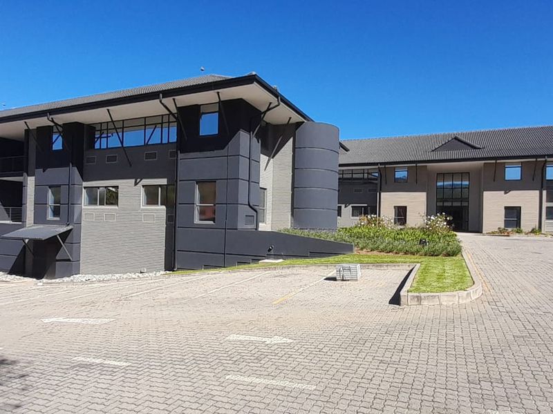 Premium Freestanding Corporate Headquarters For Sale: 3,949m2 Landmark Office Building in Waterfall - Photo 2